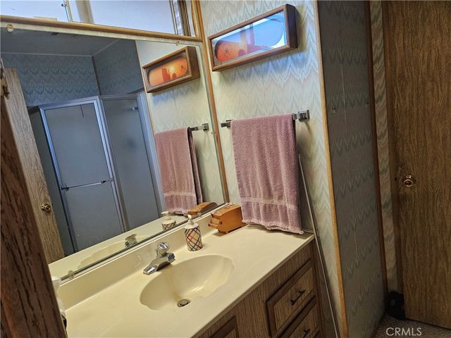 8811 Canoga Avenue 517, Canoga Park, CA 91304