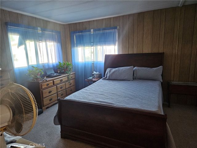 8811 Canoga Avenue 517, Canoga Park, CA 91304