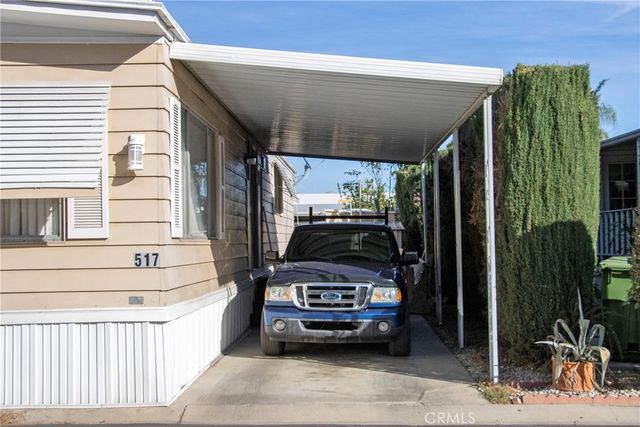 8811 Canoga Avenue 517, Canoga Park, CA 91304