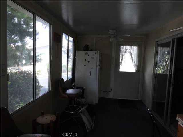 8811 Canoga Avenue 517, Canoga Park, CA 91304