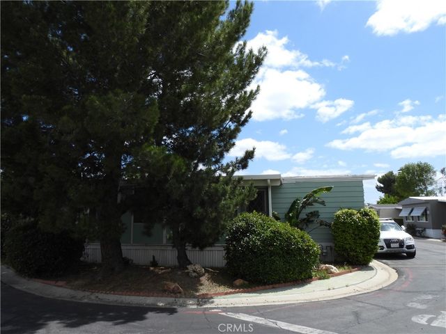 8811 Canoga Avenue 517, Canoga Park, CA 91304