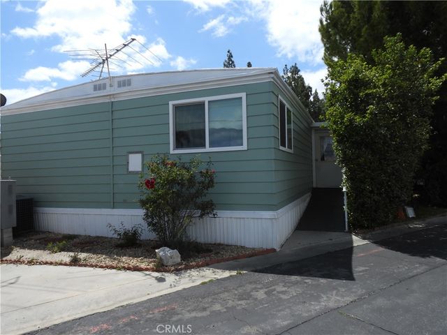 8811 Canoga Avenue 517, Canoga Park, CA 91304