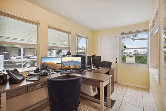 614 N 7th Street, Lantana, FL 33462