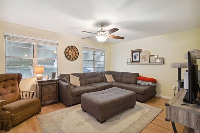 614 N 7th Street, Lantana, FL 33462