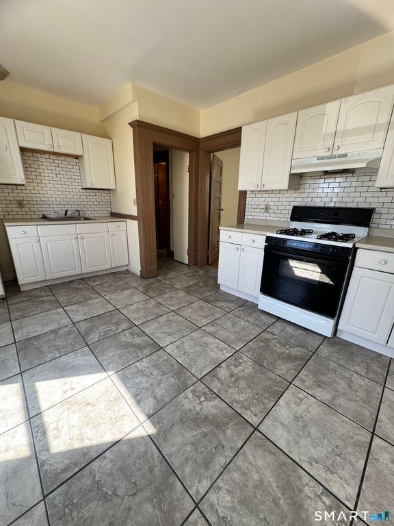 654 Highland Avenue 2, Waterbury, CT 06708