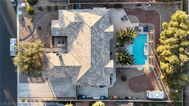 7100 Via Campanile Avenue, Las Vegas, NV 89131