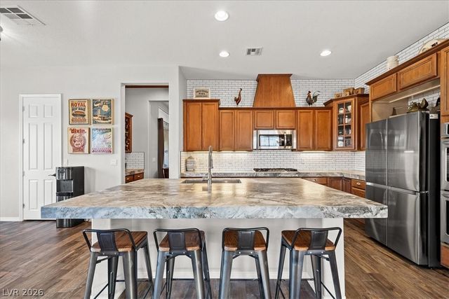 7100 Via Campanile Avenue, Las Vegas, NV 89131