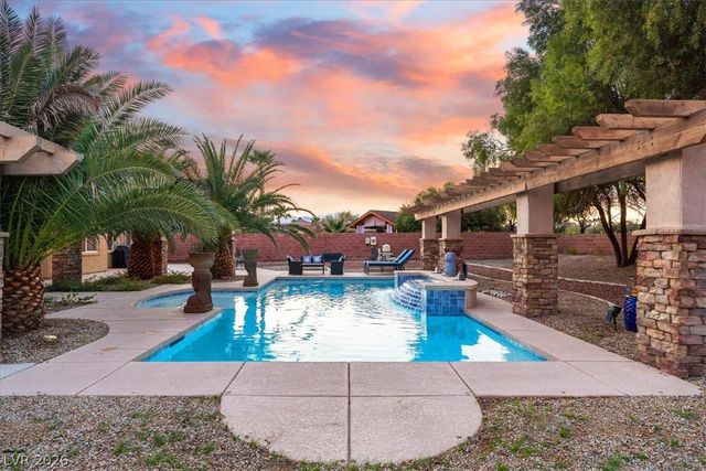 7100 Via Campanile Avenue, Las Vegas, NV 89131