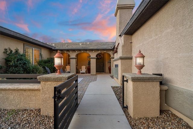 7100 Via Campanile Avenue, Las Vegas, NV 89131