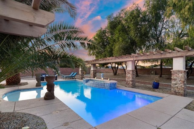 7100 Via Campanile Avenue, Las Vegas, NV 89131