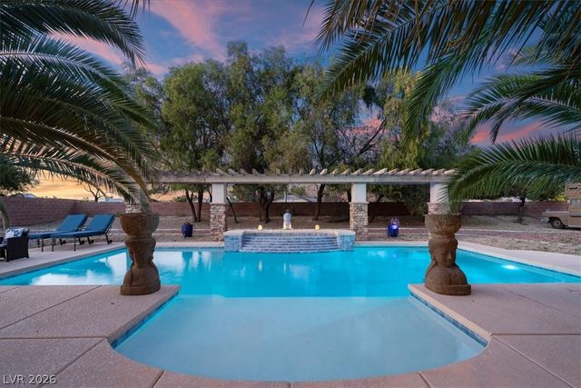 7100 Via Campanile Avenue, Las Vegas, NV 89131