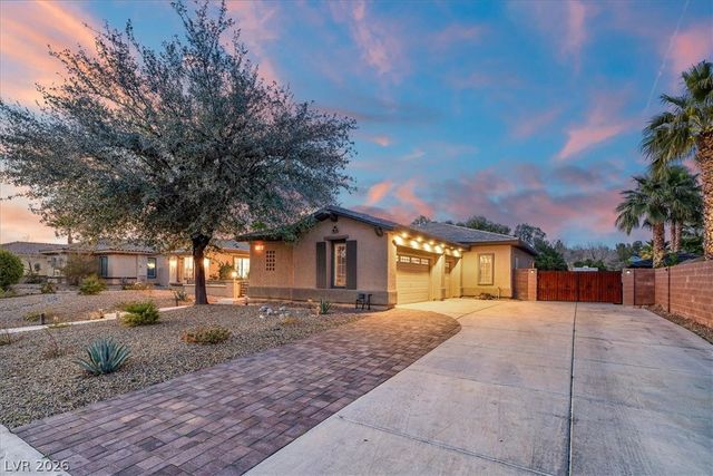 7100 Via Campanile Avenue, Las Vegas, NV 89131