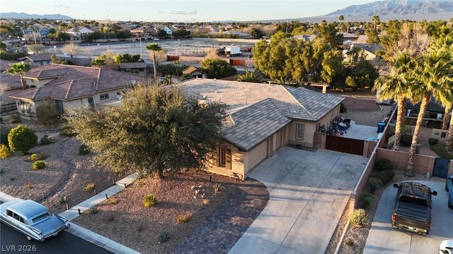 7100 Via Campanile Avenue, Las Vegas, NV 89131