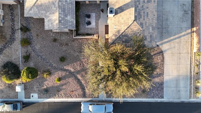 7100 Via Campanile Avenue, Las Vegas, NV 89131