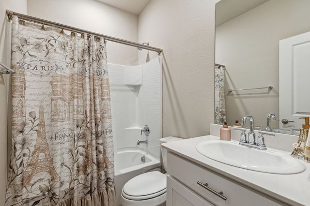 263 Hawthorn Drive, Lavon, TX 75166
