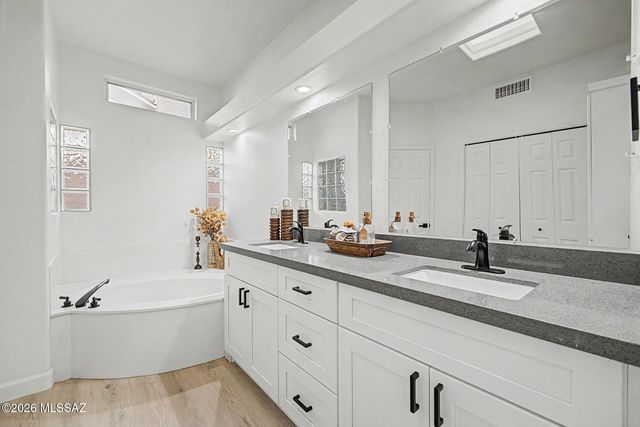 63838 E Whispering Tree Lane, Tucson, AZ 85739