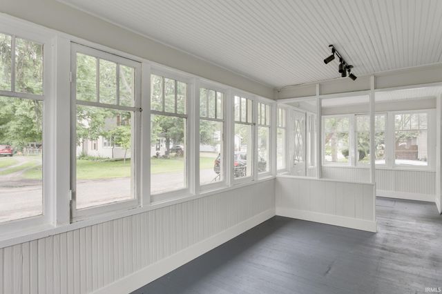 28220 La Rue Street, Elkhart, IN 46516