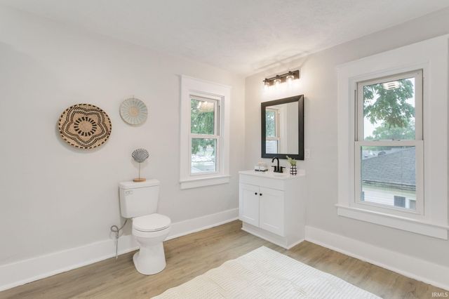 28220 La Rue Street, Elkhart, IN 46516