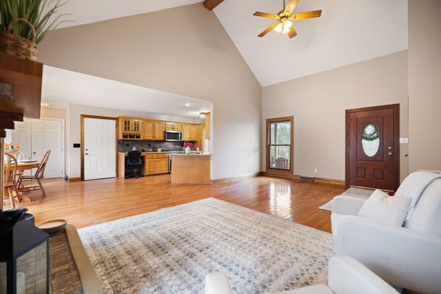 144 Ky-1809, Bryants Store, KY 40921