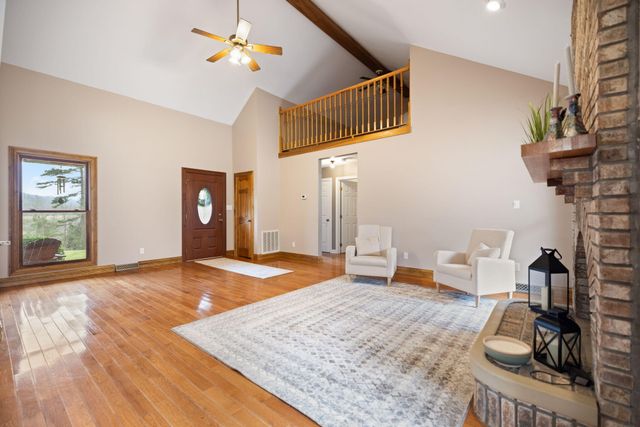 144 Ky-1809, Bryants Store, KY 40921