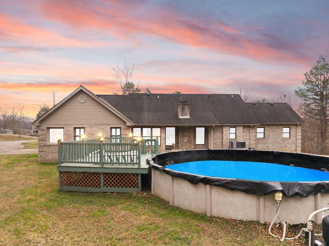 144 Ky-1809, Bryants Store, KY 40921