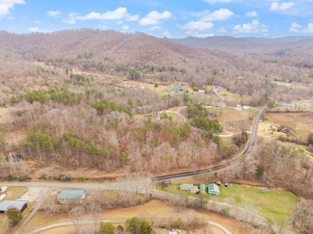 144 Ky-1809, Bryants Store, KY 40921