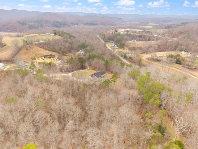 144 Ky-1809, Bryants Store, KY 40921