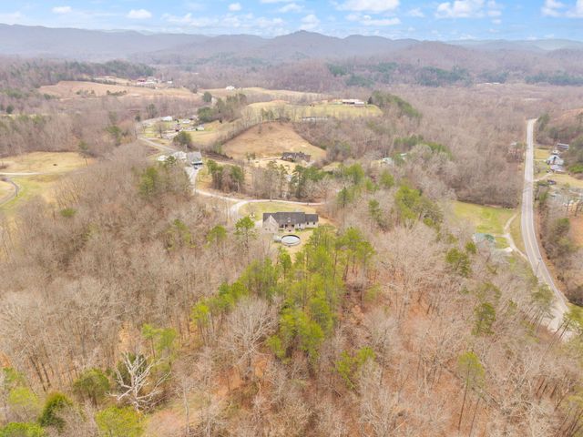 144 Ky-1809, Bryants Store, KY 40921