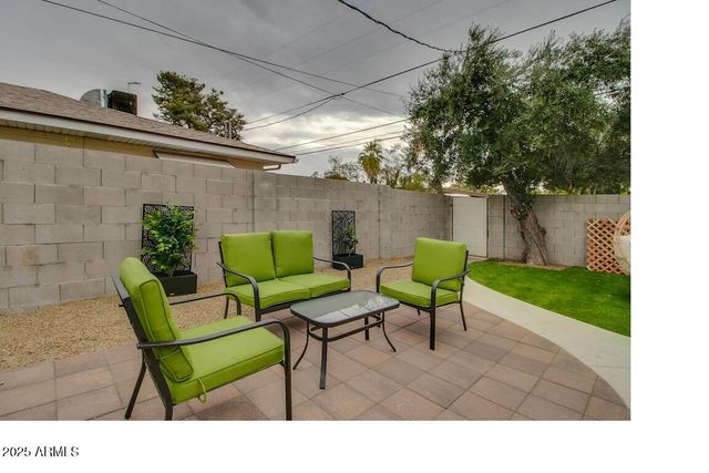 6809 E Earll Drive E, Scottsdale, AZ 85251