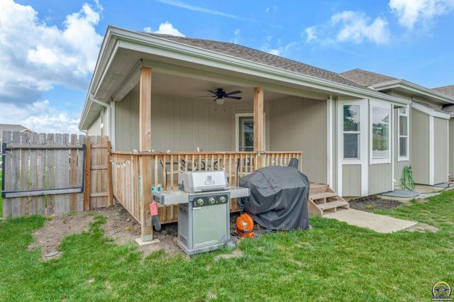 3319 SW 44th St, Topeka, KS 66610