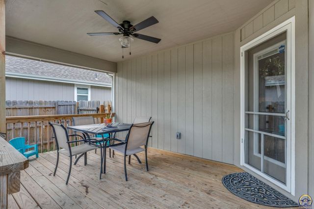 3319 SW 44th St, Topeka, KS 66610