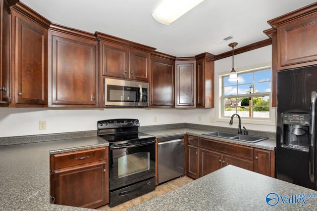 120 Hubert Road, New Market, AL 35761