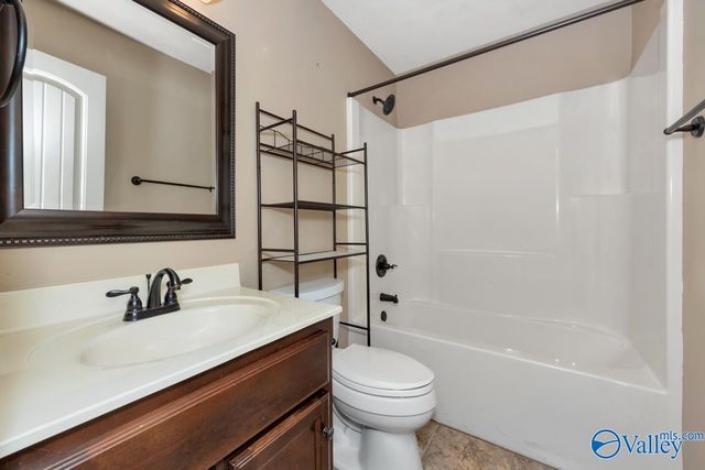 120 Hubert Road, New Market, AL 35761