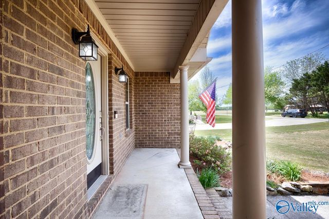 120 Hubert Road, New Market, AL 35761