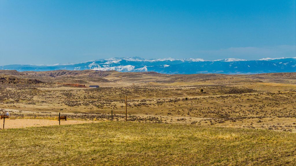 827 Decker Road, Sheridan, WY 82801 photo 2