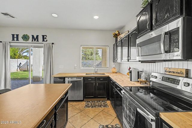 14578 W EVANS Drive, Surprise, AZ 85379