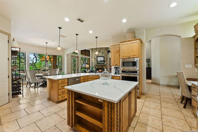 22910 Fossil Peak, San Antonio, TX 78261