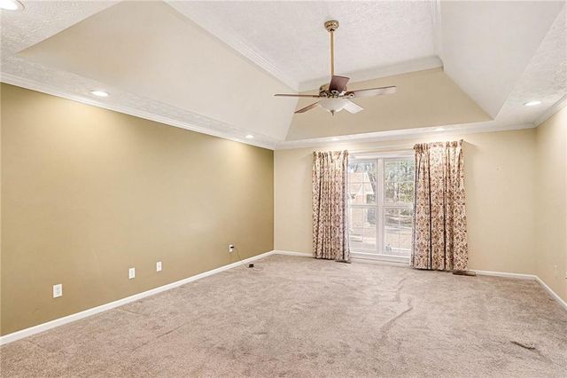 8566 Shoreline Drive, Jonesboro, GA 30236