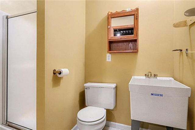 8566 Shoreline Drive, Jonesboro, GA 30236