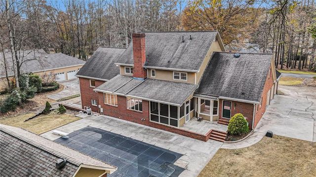 8566 Shoreline Drive, Jonesboro, GA 30236