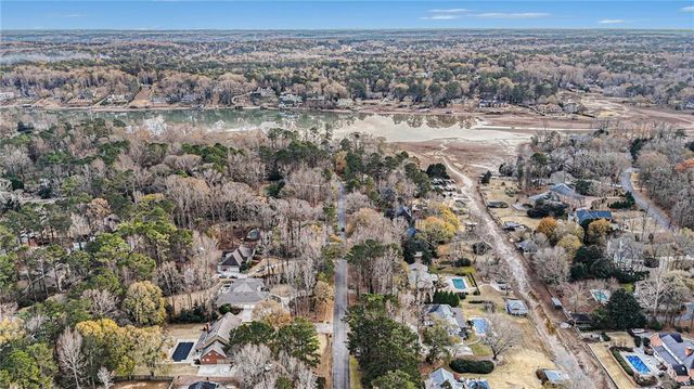 8566 Shoreline Drive, Jonesboro, GA 30236