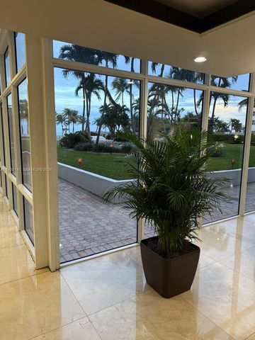 5005 Collins Ave 1525, Miami Beach, FL 33140