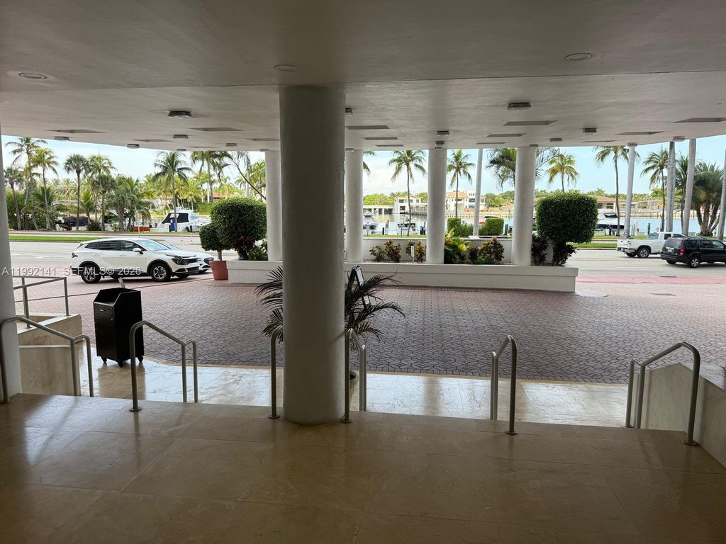 5005 Collins Ave 1525, Miami Beach, FL 33140