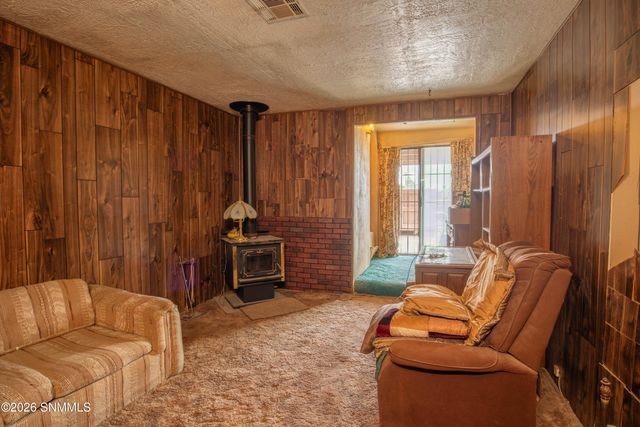 700 Newcomb Street, Las Cruces, NM 88005