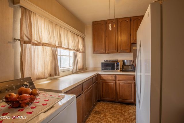 700 Newcomb Street, Las Cruces, NM 88005