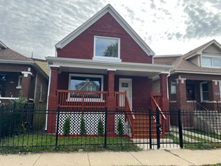 5019 W Concord Place, Chicago, IL 60639