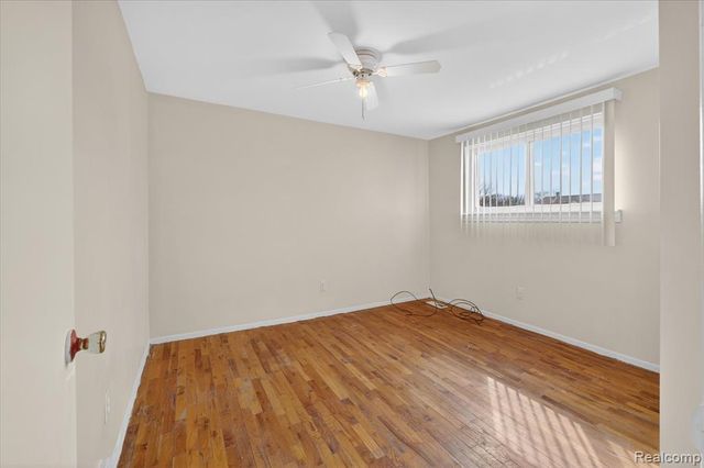 20814 Hunt Drive, Roseville, MI 48066