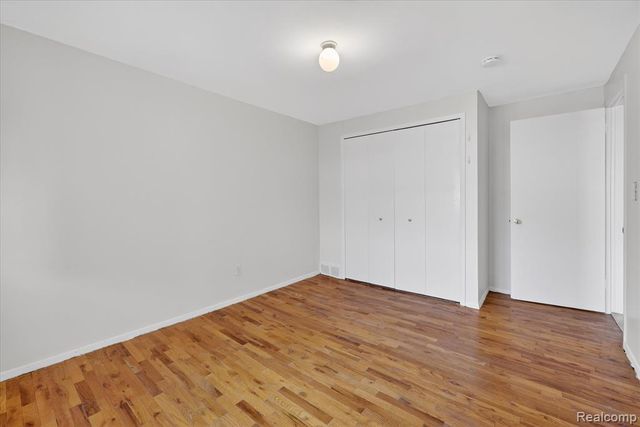 20814 Hunt Drive, Roseville, MI 48066