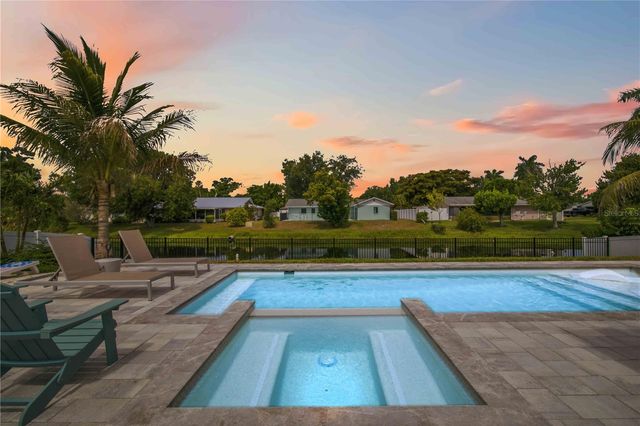920 68TH STREET NW, Bradenton, FL 34209