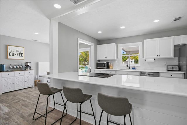 920 68TH STREET NW, Bradenton, FL 34209
